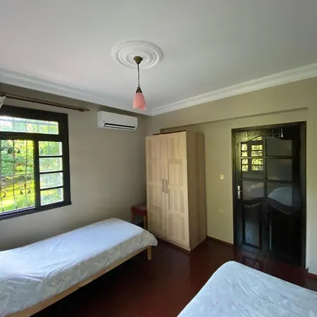 Hotel Sapanca Lueks Havuzlu Tripleks *