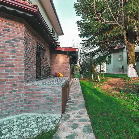 Hotel Sapanca Lueks Havuzlu Tripleks